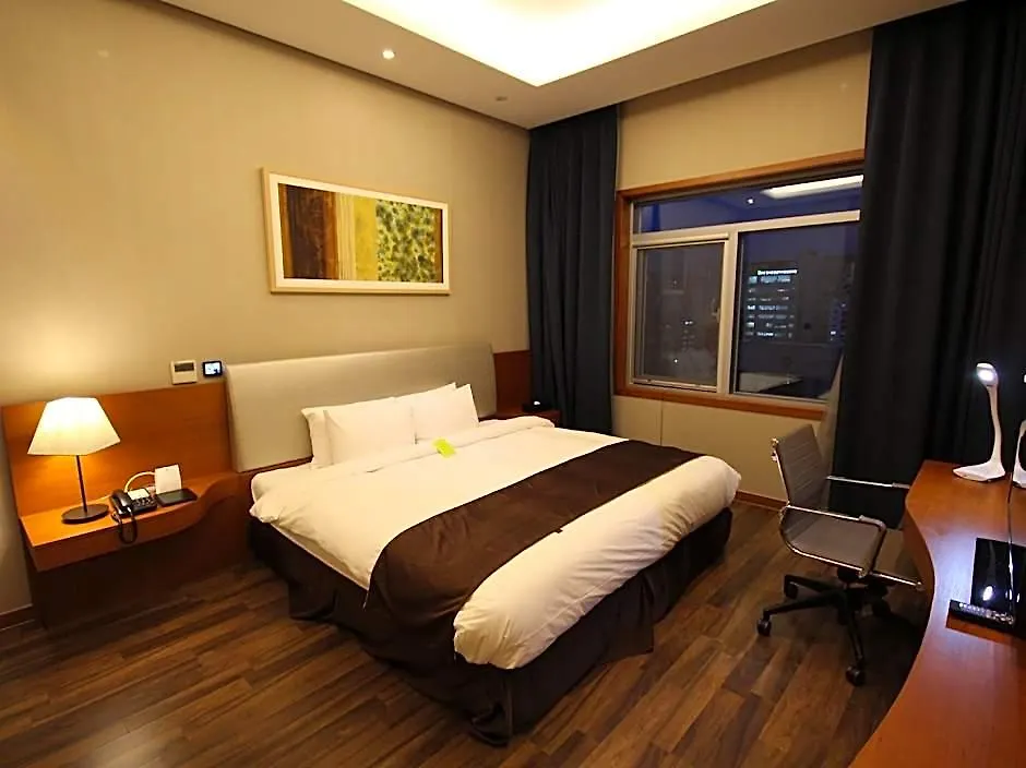 Central Plaza Hotel インチョン広域市 4*,